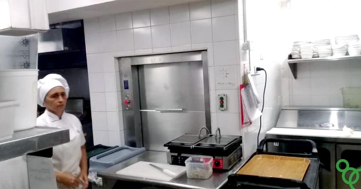 Elevador para restaurantes – laboratorios - Dombwaiter
